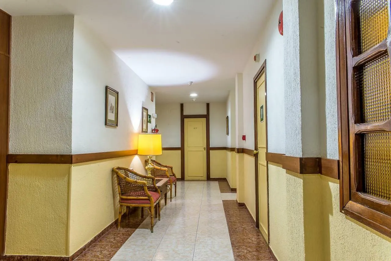 Hotel Sierra De Aracena 2*,
